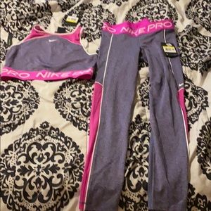 Women’s Nike pro Dryfit